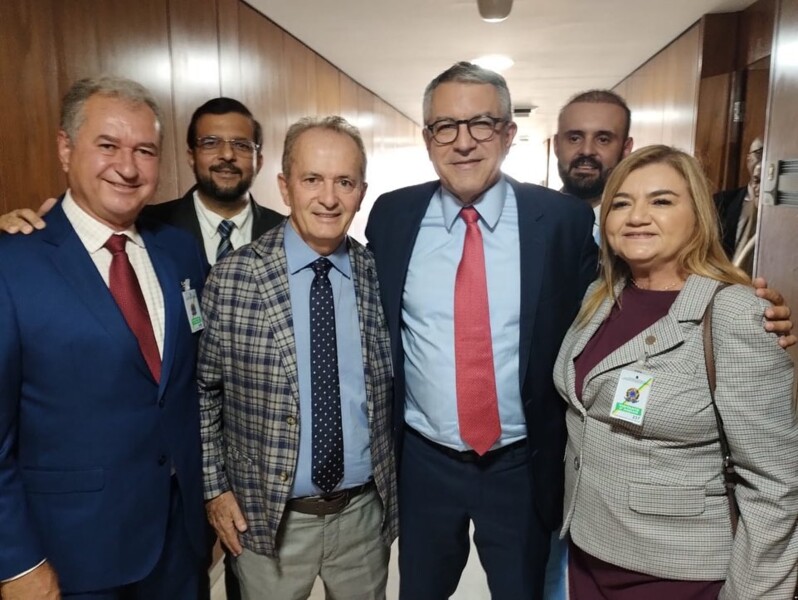 cofen-vai-ao-planalto-cobrar-piso-salarial-e-outros-direitos-da-enfermagem